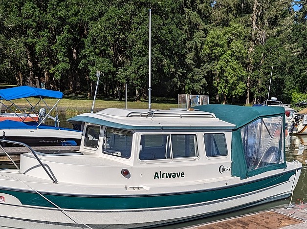 Airwave at Fern Ridge Dock.